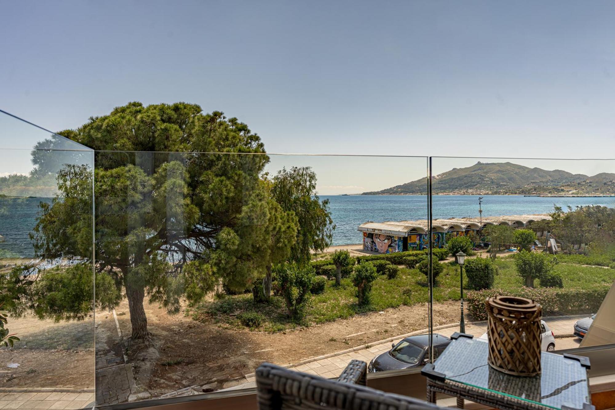 Mandy Seafront Studios Zakynthos Town Ngoại thất bức ảnh
