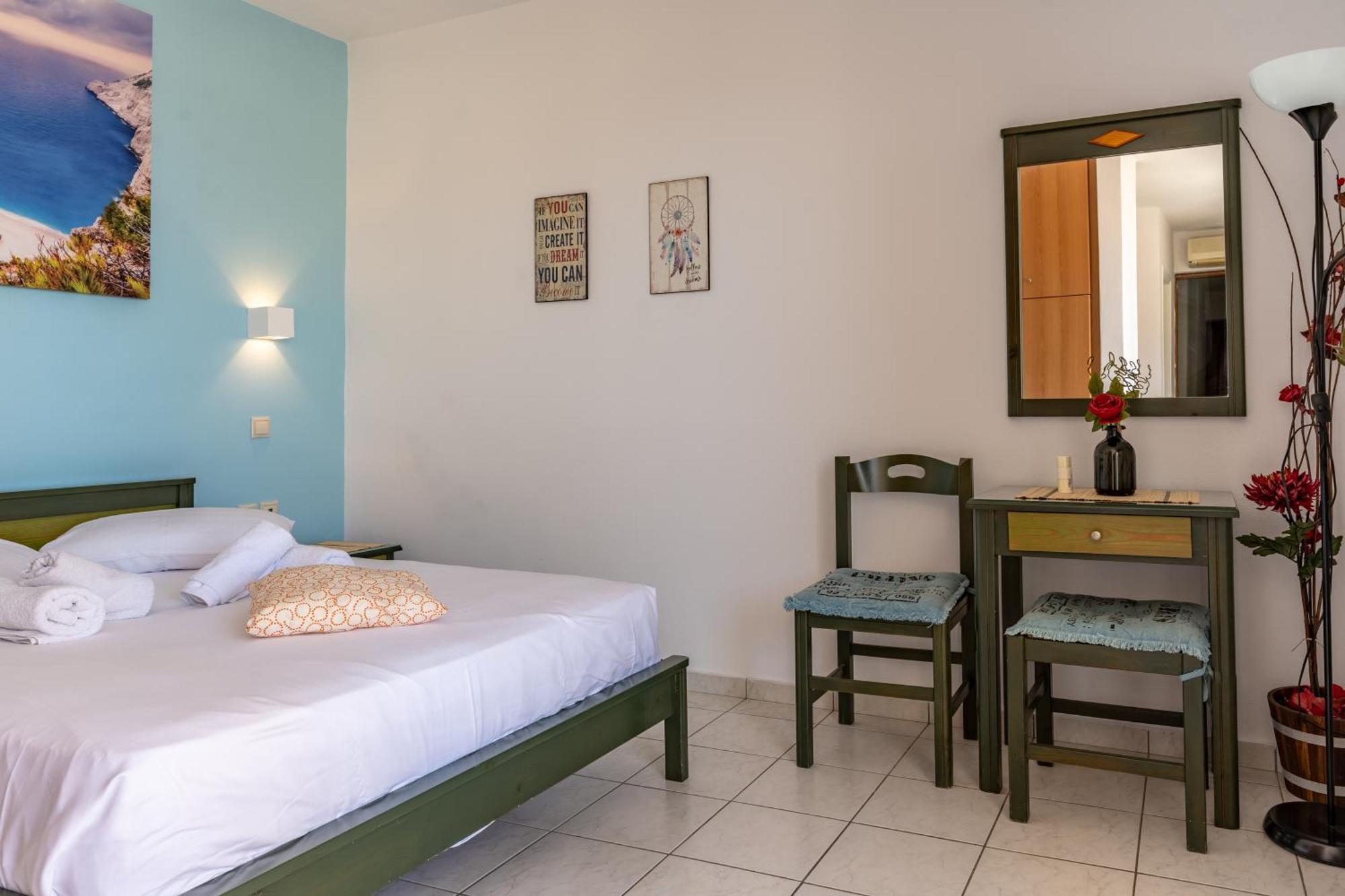 Mandy Seafront Studios Zakynthos Town Phòng bức ảnh